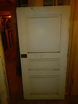 Enkeldörr 88cmX181cm finns i Överjärva