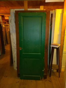Enkeldörr 70cmX188cm finns i Överjärva