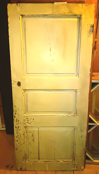 Enkeldörr 81cmX181cm finns i Överjärva