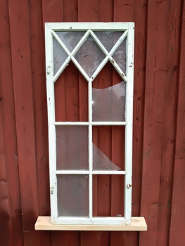 Fönsterbågar 57cmX136cm finns i Överjärva