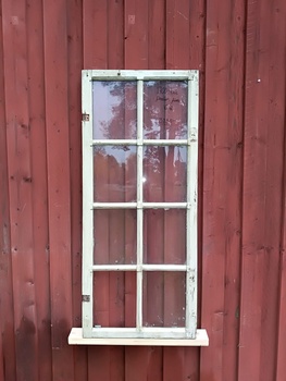 Fönsterbågar 64cmX149cm finns i Överjärva