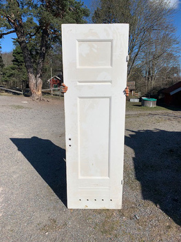 Enkeldörr 68cmX211cm finns i Överjärva