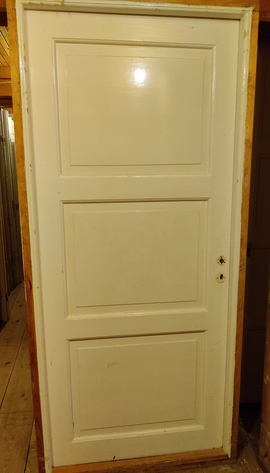 Enkeldörr 97 x 213 cm, Finns på Överjärva