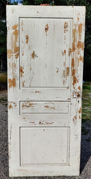 Enkeldörr 90 x 209 cm, finns på Överjärva