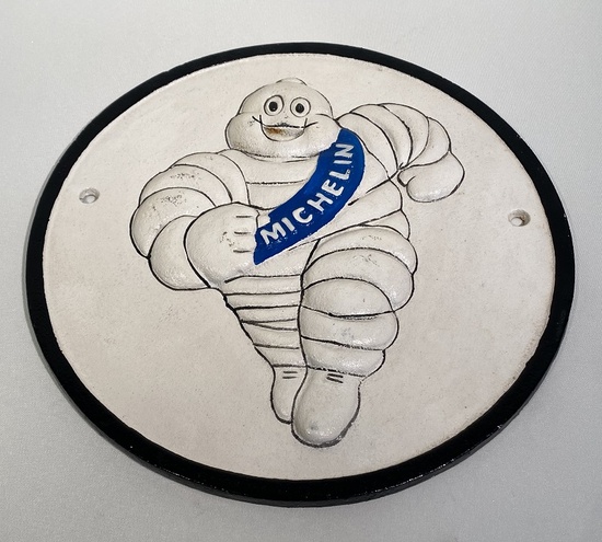 Gjutjärns skylt Michelin