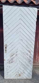 Enkeldörr 85 x 204, finns på Överjärva