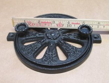 Plattventil med ornament, 135 mm