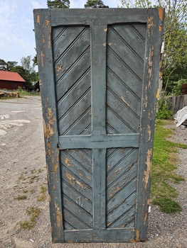 Enkeldörr 90x198, finns på Överjärva