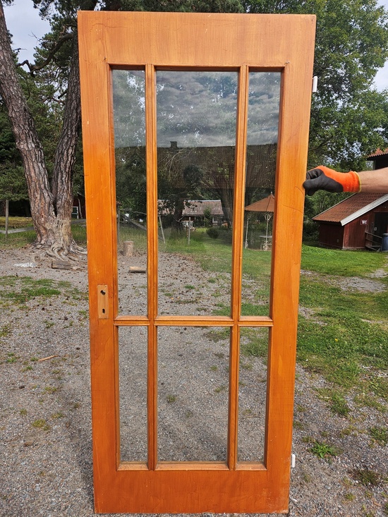 Enkeldörr, funkis, 82x199,5, fiins på Överjärva Byggnadsvård
