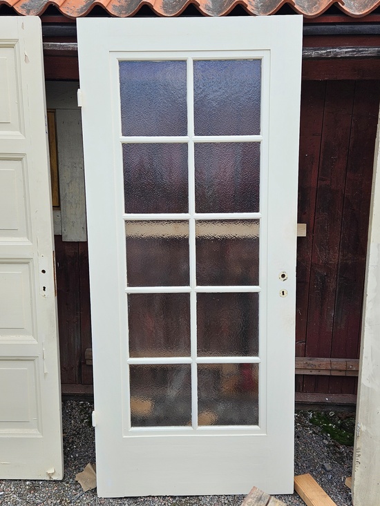 Enkeldörr med glas, 92x212 finns på Överjärva byggnadsvård Enkeldörr med glas, 92x212 finns på Överjärva byggnadsvård