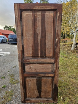 Enkeldörr, 80x199, finns på Överjärva byggnadsvård Enkeldörr, 80x199, finns på Överjärva byggnadsvård