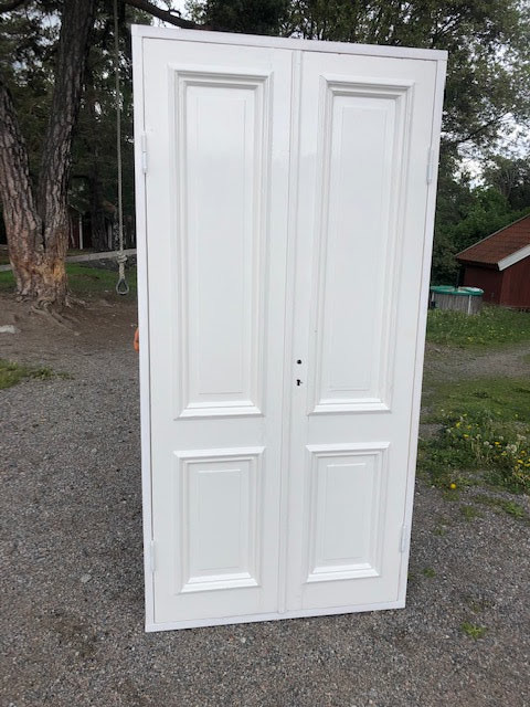 Dubbel 107cmX217cm finns i Överjärva