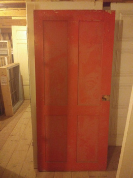 Enkeldörr 88cmX193cm finns i Överjärva