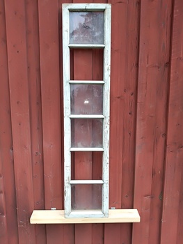Fönsterbå 31.5cmX146cm finns i Överjärva